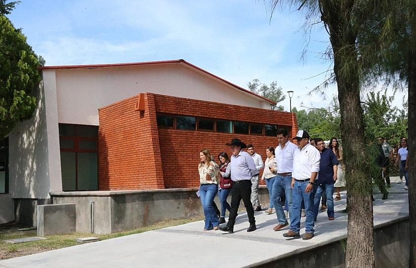 SUPERVISA DMA AVANCES DE LA CASA DEL BIENESTAR EN APOZOL