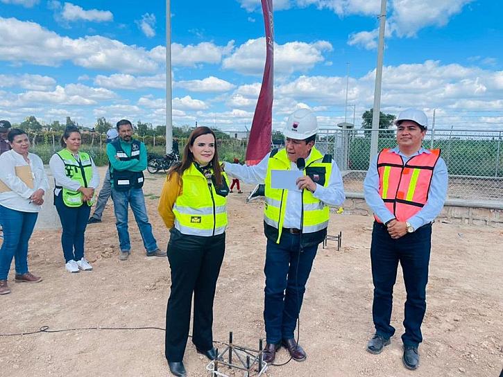 SUPERVISA GOBERNADOR EQUIPAMIENTO DE UN POZO