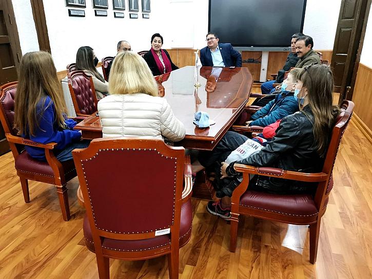ACOGE LA UAZ A DOS NIÑOS DE UCRANIA COMO ESTUDIANTES