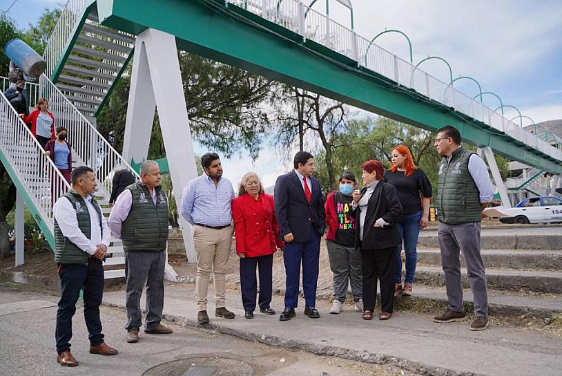 SUPERVISA JMC REHABILITACIÓN DEL PUENTE PEATONAL DE TRES CRUCES