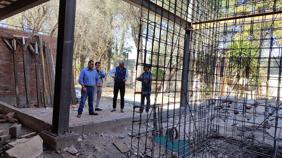 SUPERVISAN AVANCE DE OBRA DE LA CASA DEL BIENESTAR EN JEREZ 
