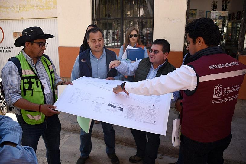 SUPERVISAN AVANCE DE OBRAS&nbsp;EN EL CENTRO DE GUADALUPE