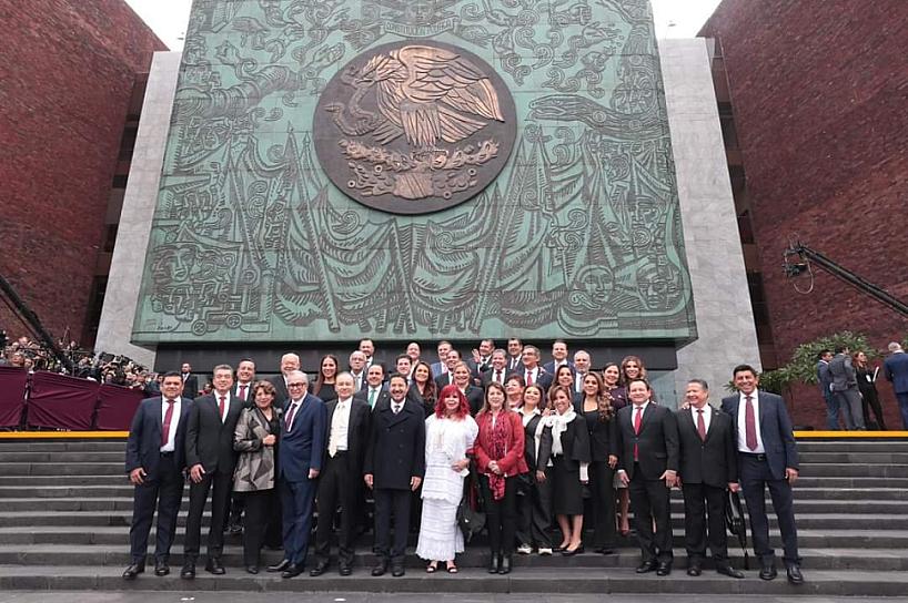 ACOMPAÑA DAVID MONREAL A CLAUDIA SHEINBAUM EN SU TOMA DE PROTESTA 