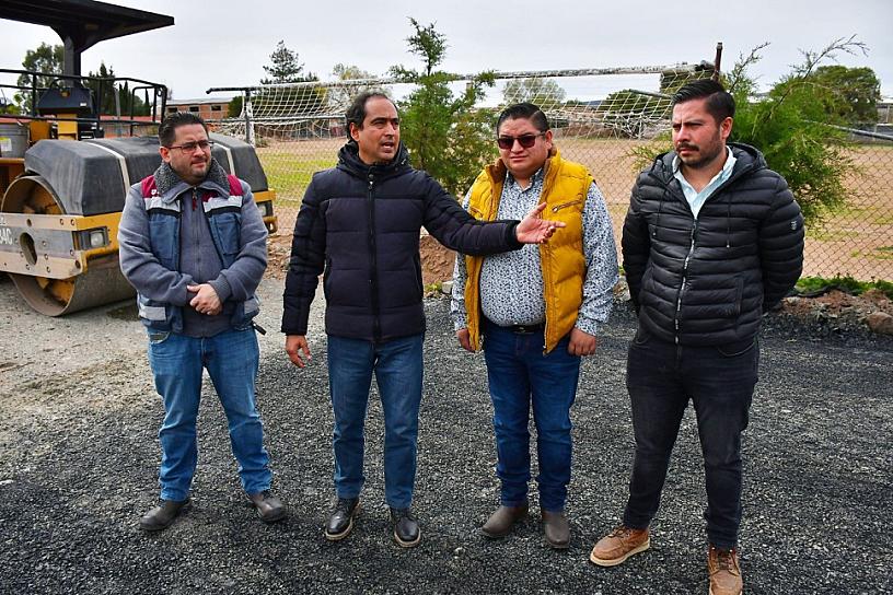 SUPERVISA PEPE SALDÍVAR OBRA EN LA ZACATECANA