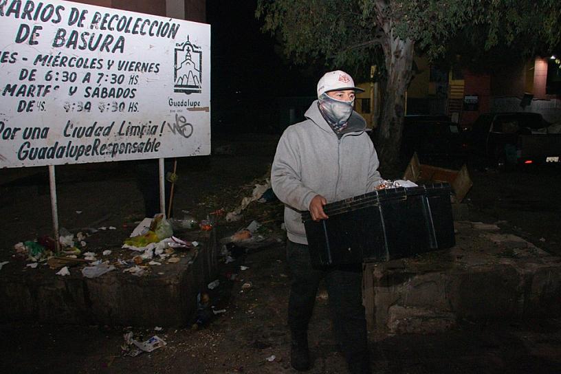 SUPERVISA PEPE SALDÍVAR RECOLECCIÓN DE BASURA EN GAVILANES