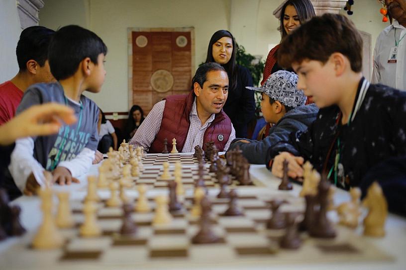 SUPERVISA PEPE SALDÍVAR TALLERES CULTURALES EN GUADALUPE