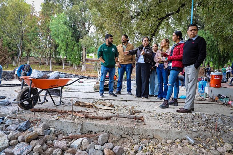 SUPERVISA PRESIDENTA DEL SEDIF AVANCE DE OBRAS EN LA ENCANTADA