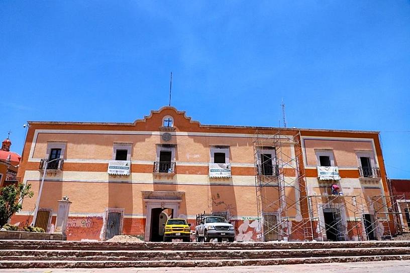 SUPERVISA SAÚL MONREAL OBRAS EN EL CENTRO DE FRESNILLO
