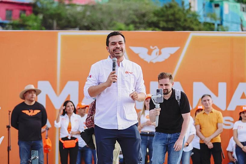 ACOMPAÑA JORGE ÁLVAREZ A MARIANA RODRÍGUEZ EN SU INICIO DE CAMPAÑA 