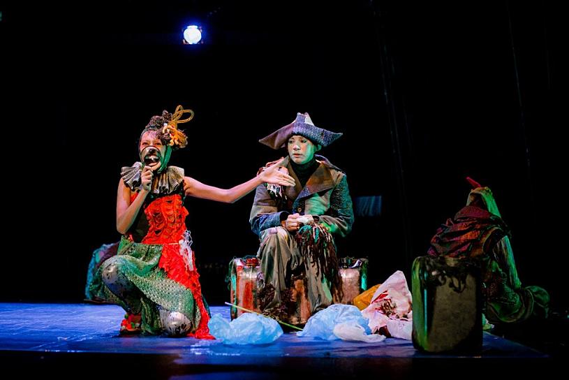 TEATRO CLOWN, COMEDIA TRANSEÚNTE Y MONTAJES MINIMALISTAS EN PLAZA GOITIA 