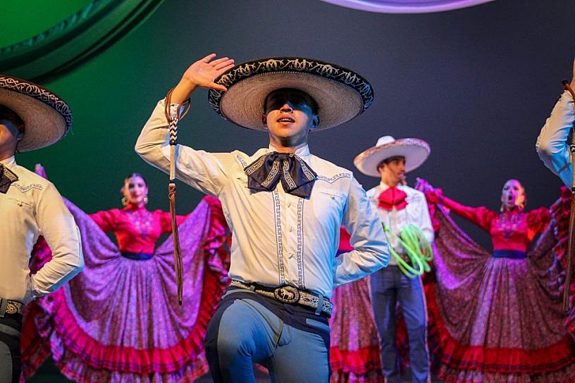 ¿TE GUSTA EL BAILE? ESDANZA TE INVITA A APRENDER Y LUCIRTE EN LOS ESCENARIOS