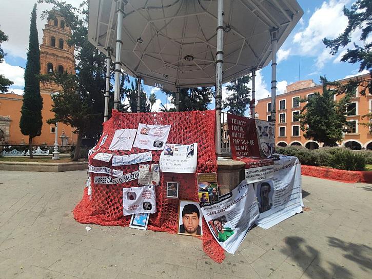 TEJEN EN FRESNILLO INTEGRANTES DE SANGRE DE MI SANGRE