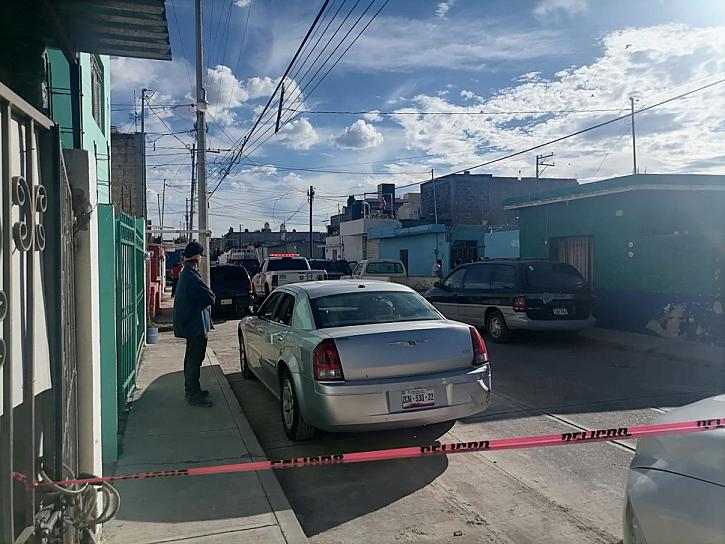 ACRIBILLAN A DOS HOMBRES Y UNA MUJER EN CALERA