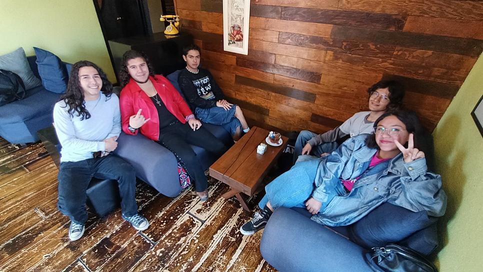 TODO LISTO PARA LA NOCHE FUNKY PUNKY 