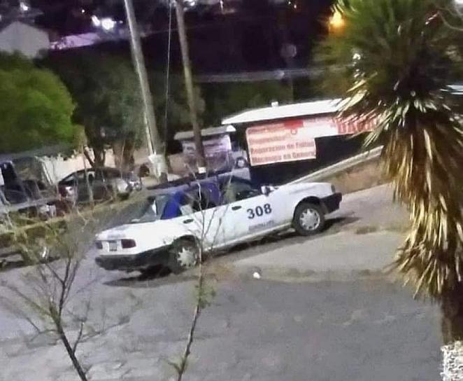 ACRIBILLAN A UNA MUJER Y DEJAN TRES HERIDOS EN ATAQUE A TAXI 