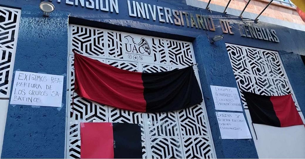 TOMAN ALUMNOS INSTALACIONES DEL PEUL