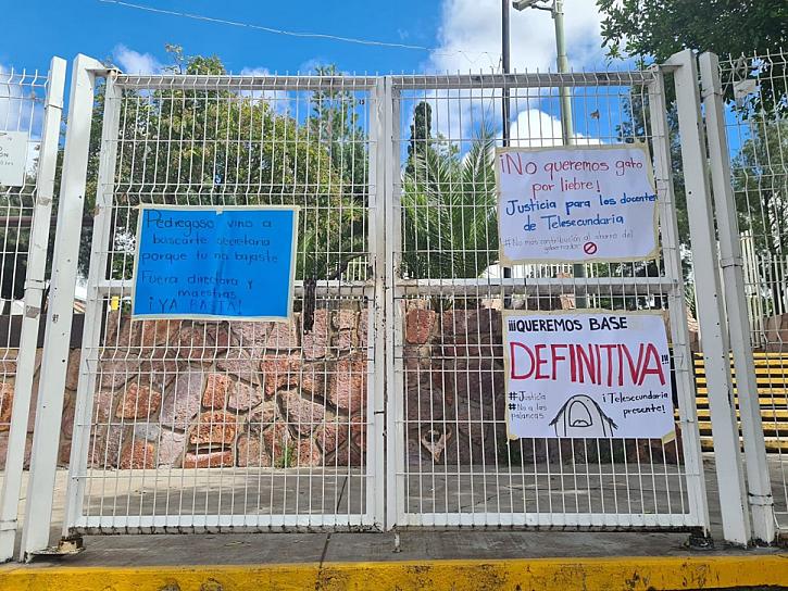 TOMAN DOCENTES DE TELESECUNDARIA LA SEZ 