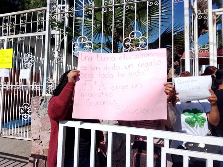 TOMAN ESCUELA LÁZARO CÁRDENAS; AUTORIDADES NO HAN ASIGNADO A DOCENTE
