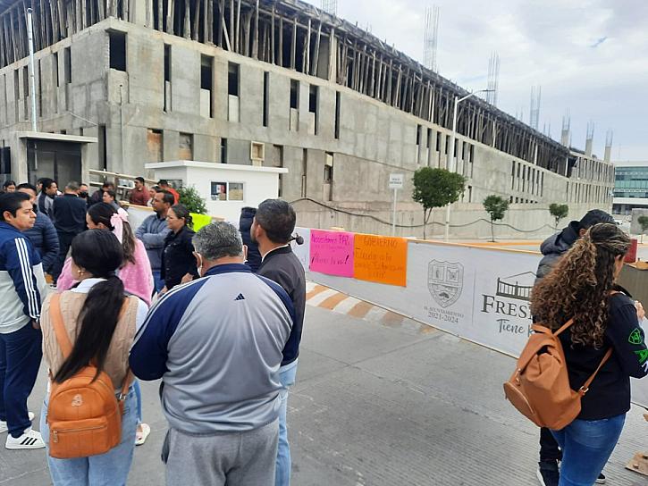 TOMAN MAESTROS DE TELESECUNDARIA LA PRESIDENCIA MUNICIPAL