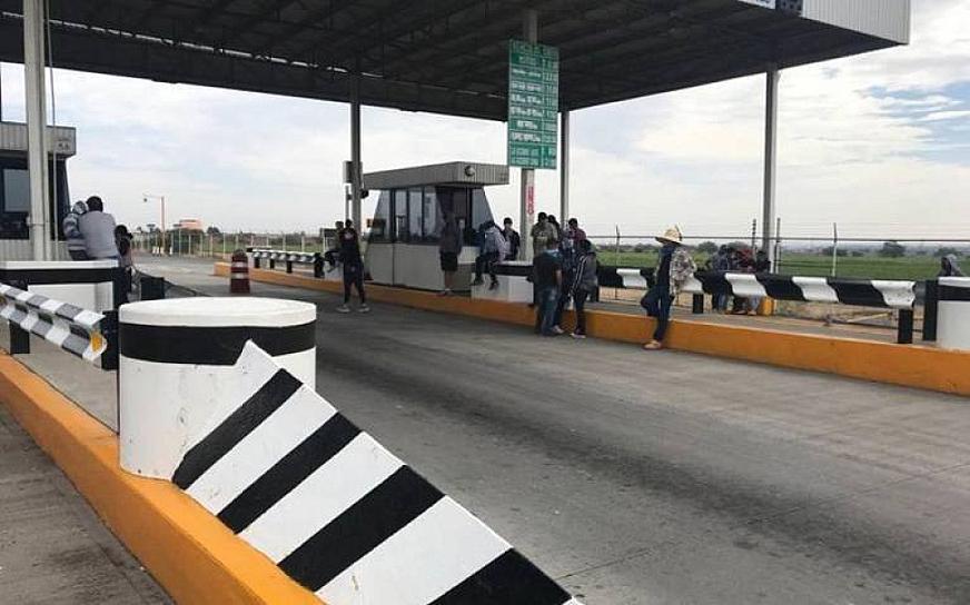 TOMAN NORMALISTAS CASETAS DE PEAJE 