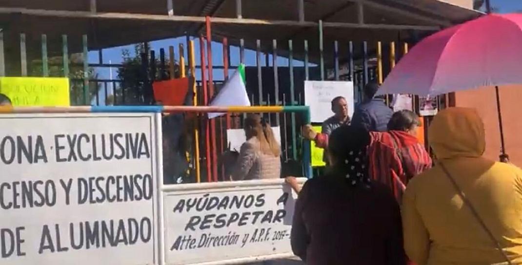 TOMAN PADRES DE FAMILIA EL PREESCOLAR SOR JUANA