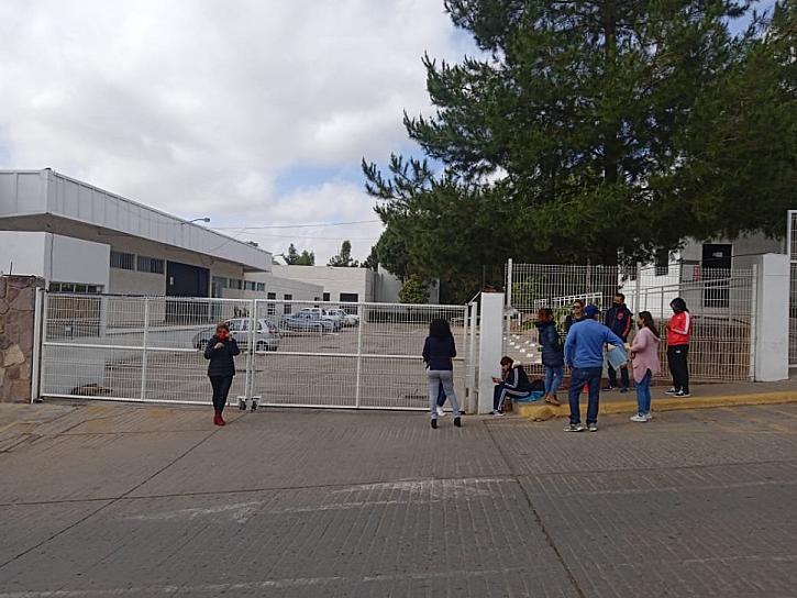 TOMAN PROFESORES DE SECUNDARIA SECRETARÍA DE EDUCACIÓN POR FALTA DE PAGO 