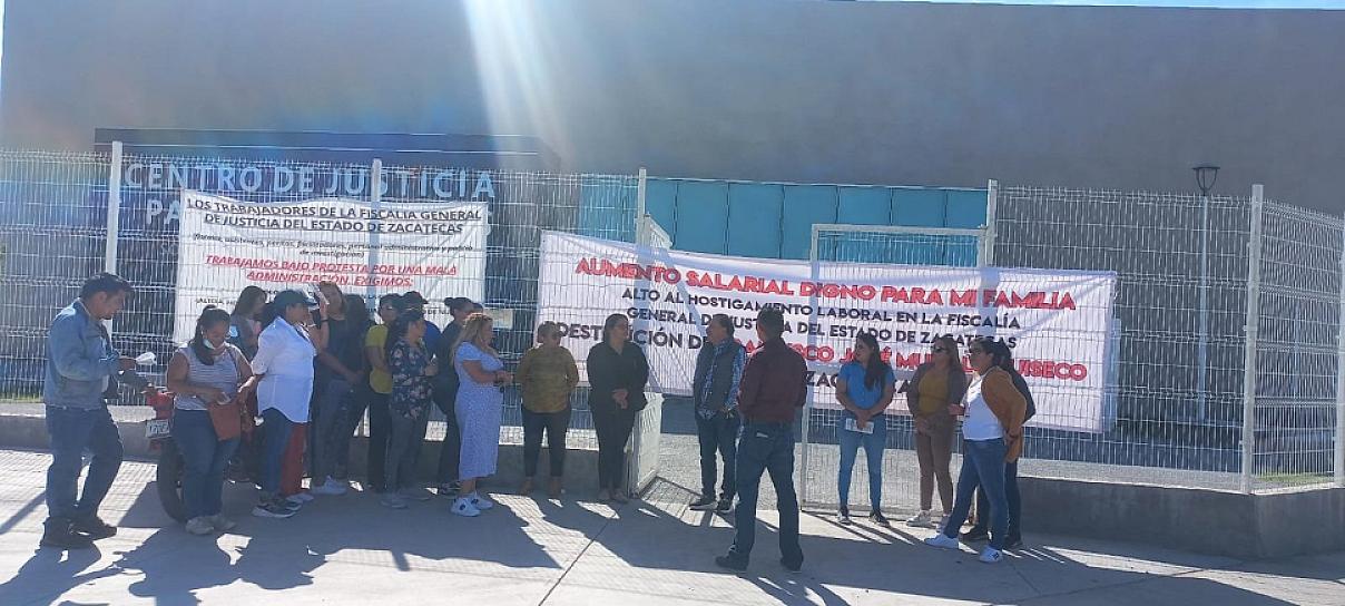 TOMAN TRABAJADORES EL CENTRO DE JUSTICIA PARA MUJERES