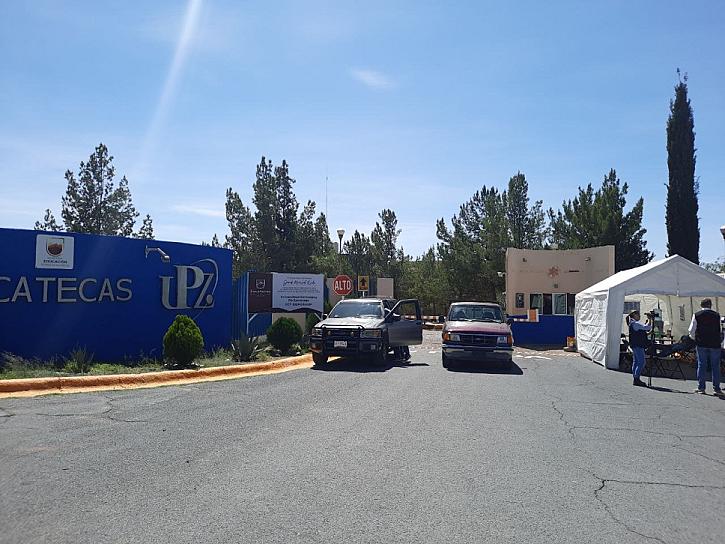 TOMA PERSONAL DE UPZ PLANTEL; EXIGEN PAGO DE NÓMINA PENDIENTE 