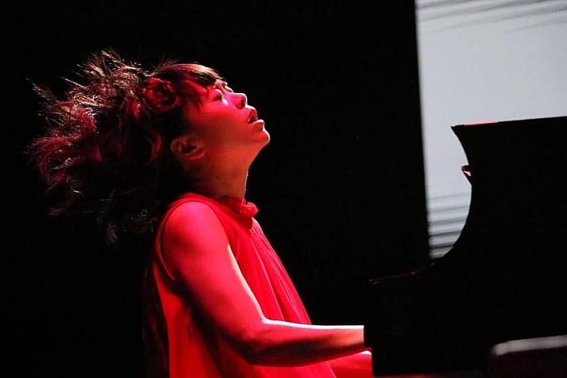 BRILLA HIROMI EN PLAZA DE ARMAS; DELEITA A ZACATECANOS CON SU PIANO 