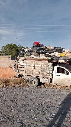 TRABAJA EQUIPO DE LIMPIA EN VALDECAÑAS Y SAUCITO DEL POLEO