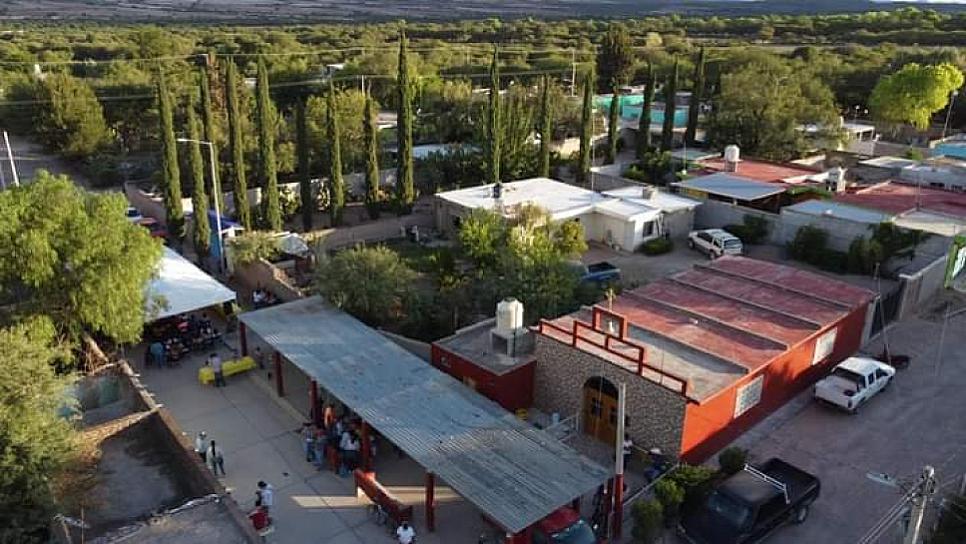TRABAJA MARIO CÓRDOVA EN ABASTECER A RIOGENSES DE AGUA POTABLE