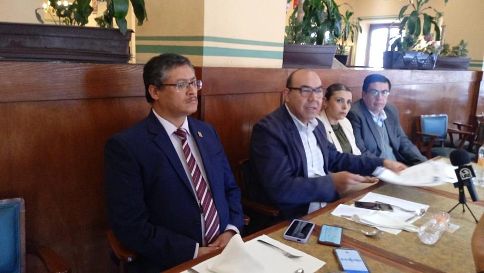TRABAJAMOS PARA DESTRABAR PROBLEMÁTICA EN LA UAZ: ÁNGEL ROMÁN 