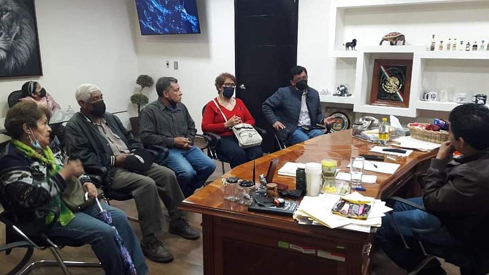 TRABAJAN EN BENEFICIO DE ADULTOS MAYORES EN RÍO GRANDE