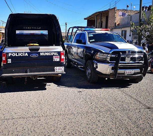 ACRIBILLAN A UNA MUJER EN LOMAS DE PLATEROS