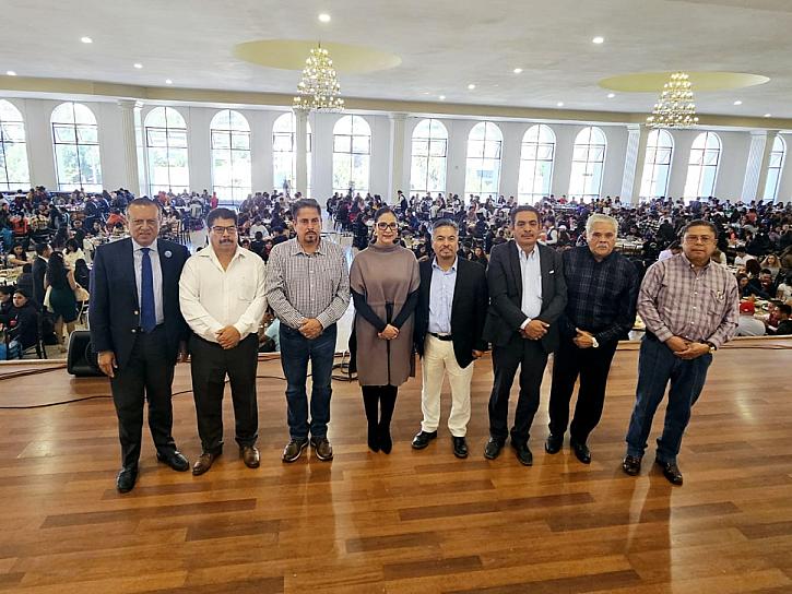 TRABAJAN EN EQUIPO EN JORNADAS POR LA PAZ
