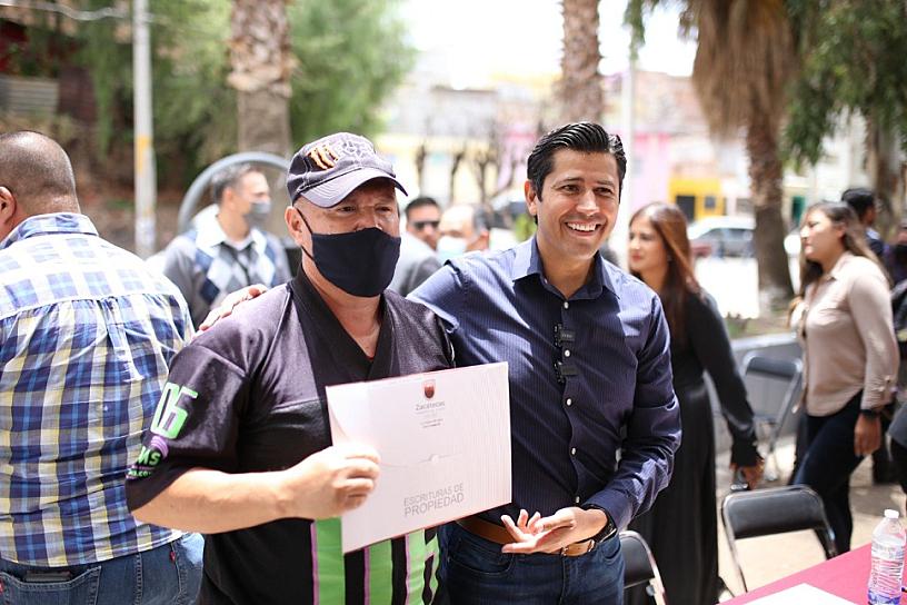 TRAS 22 AÑOS DE INCERTIDUMBRE, BRINDAN CERTEZA JURÍDICA A GUADALUPENSES