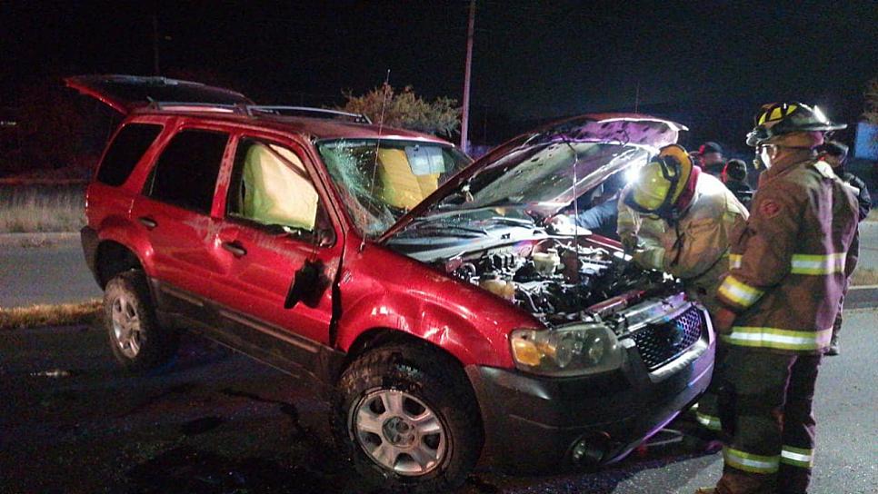 TRAS ACCIDENTE VIAL, RESPONSABLES ABANDONAN VEHÍCULO