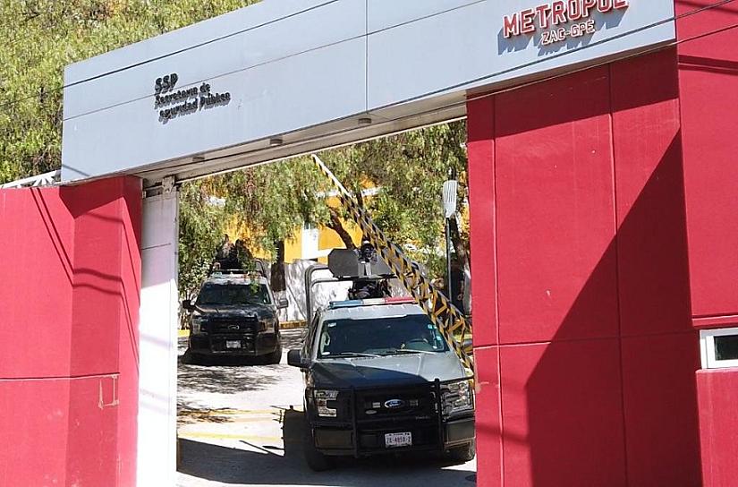 TRAS PERSECUSIÓN, METROPOL DETIENE A UN SUJETO EN CALERA 