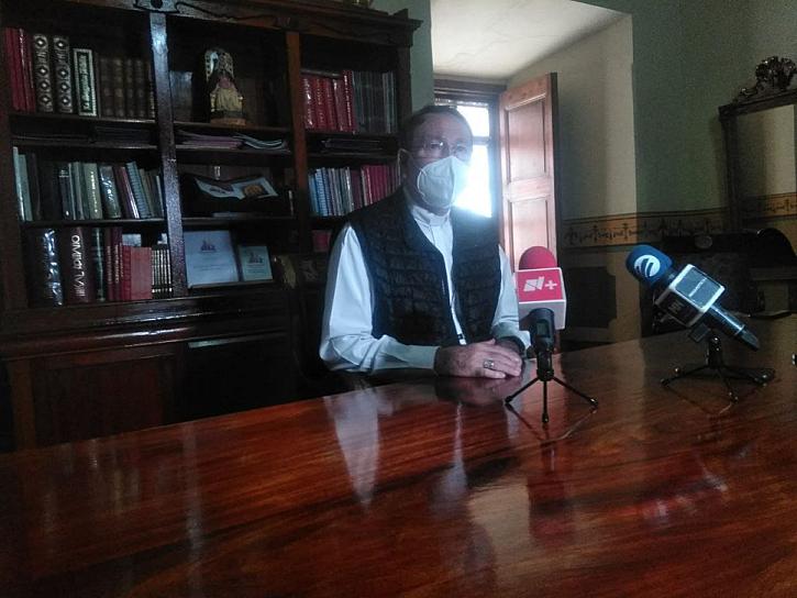 TRATAN OBISPO Y ADOLFO MARÍN TEMA DE SEGURIDAD EN REUNIÓN