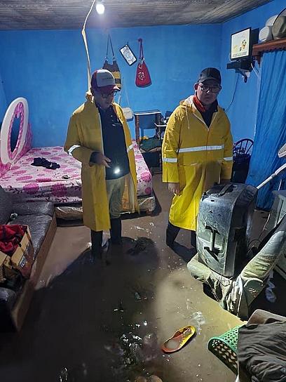 TROMBA EN SOMBRERETE ARRASTRA CON GANADO Y AFECTA 50 VIVIENDAS