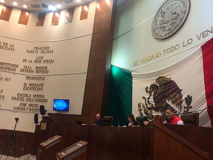 TRUENAN SESIÓN EN LA LEGISLATURA; EVITAN REVOCACIÓN DE CONTRATO DE TRASH