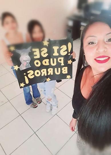 TUNDEN A MAESTRA POR MENSAJE DE FIN DE CICLO A SUS ALUMNOS: ¡SÍ SE PUDO BURROS!