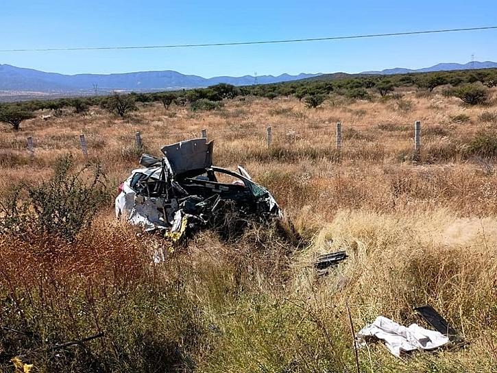 UNA MUJER MUERTA Y OTRA HERIDA, EL SALDO DE UN ACCIDENTE VIAL EN FRESNILLO