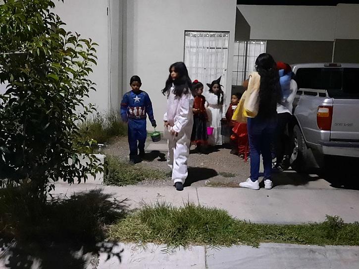 UNA NOCHE PARA PEDIR DULCES EN FRESNILLO