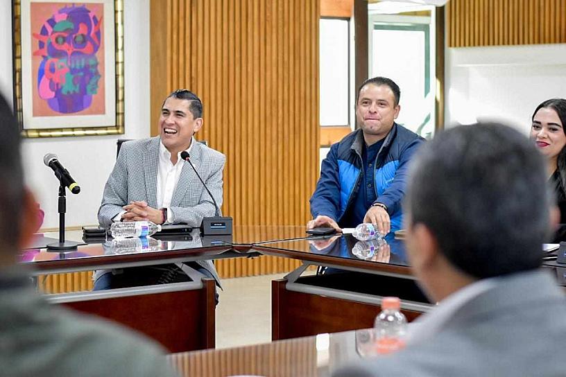 URGE QUE PARTICIPEMOS TODOS EN ATENDER LA ZONA METROPOLITANA: CARLOS PEÑA