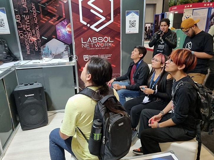 ACUDEN ESTUDIANTES ZACATECANOS AL TALENT LAND 2024, EN JALISCO 