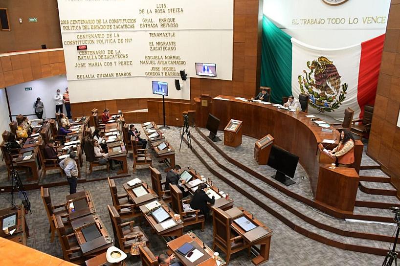 USO DEL CUBREBOCAS, DE OBLIGATORIO A RECOMENDABLE