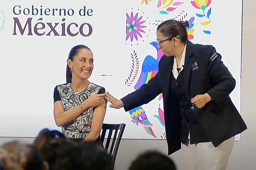 VACUNAN A LA PRESIDENTA CONTRA LA INFLUENZA