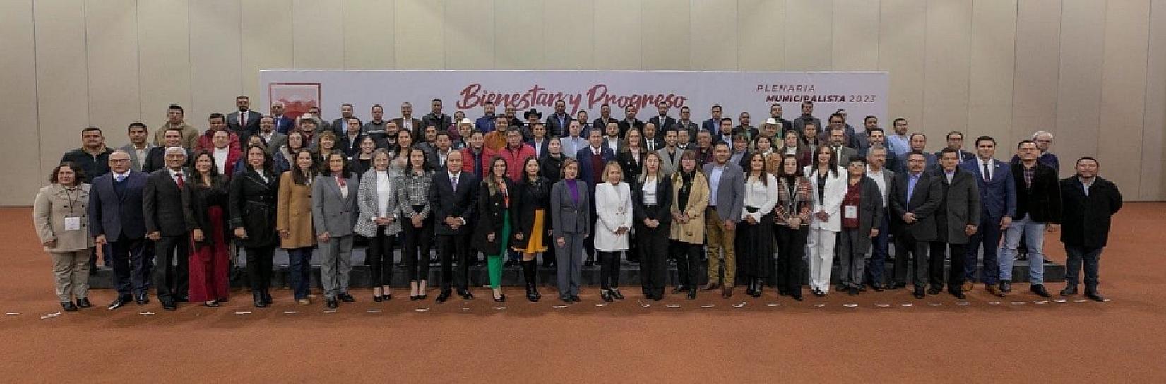 SE COMPROMETE GOBERNADOR EN APOYAR A MUNICIPIOS