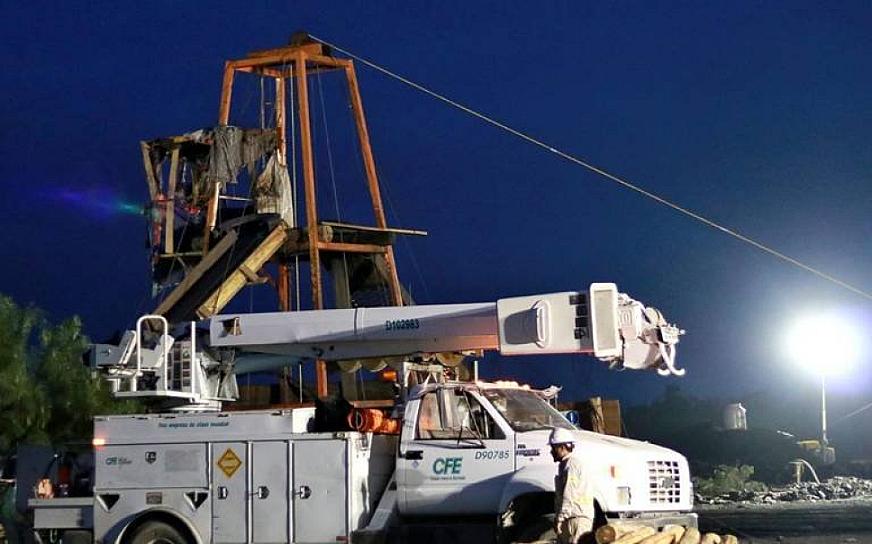 VAN CONTRA RELOJ EN RESCATE DE MINEROS ATRAPADOS EN COAHUILA 